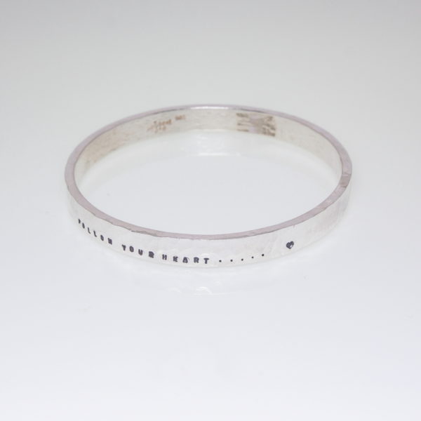 Large Cockle Shell Bangle - Castle Collection