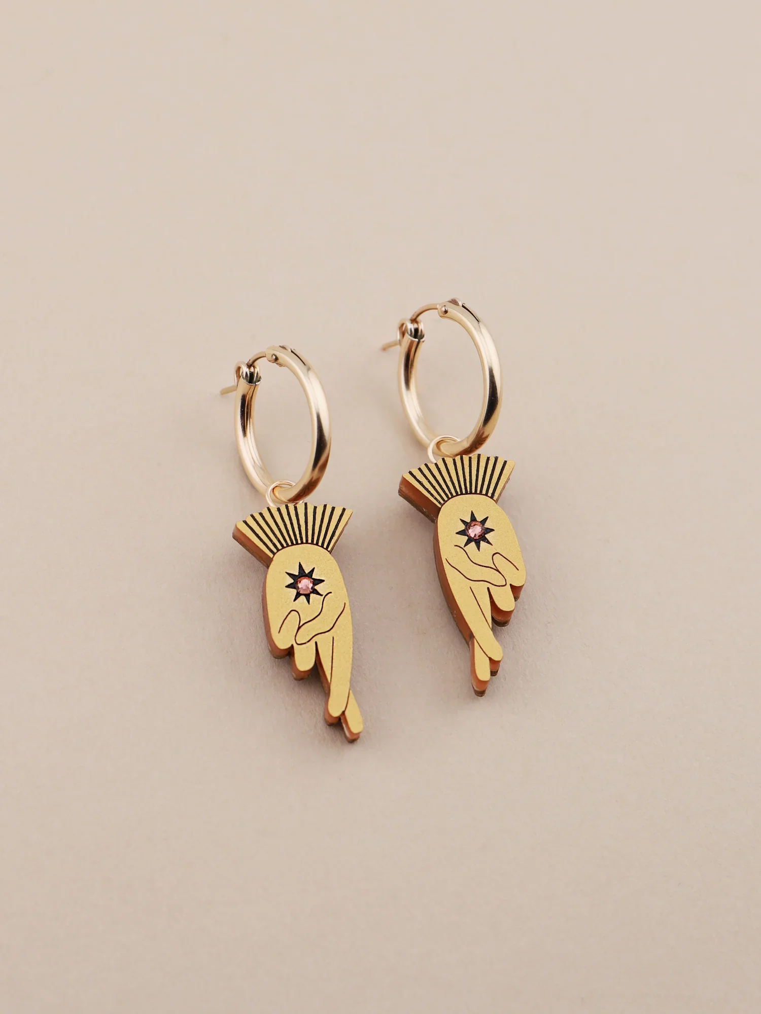 fingers-crossed-hoops-lifestyle-2_jpg